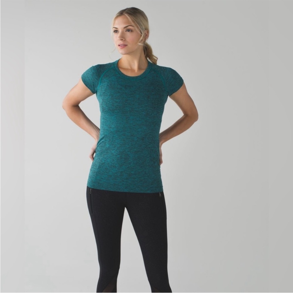 LULULEMON SWIFTLY TECH SHORT SLEEVE TOP SIZE 6